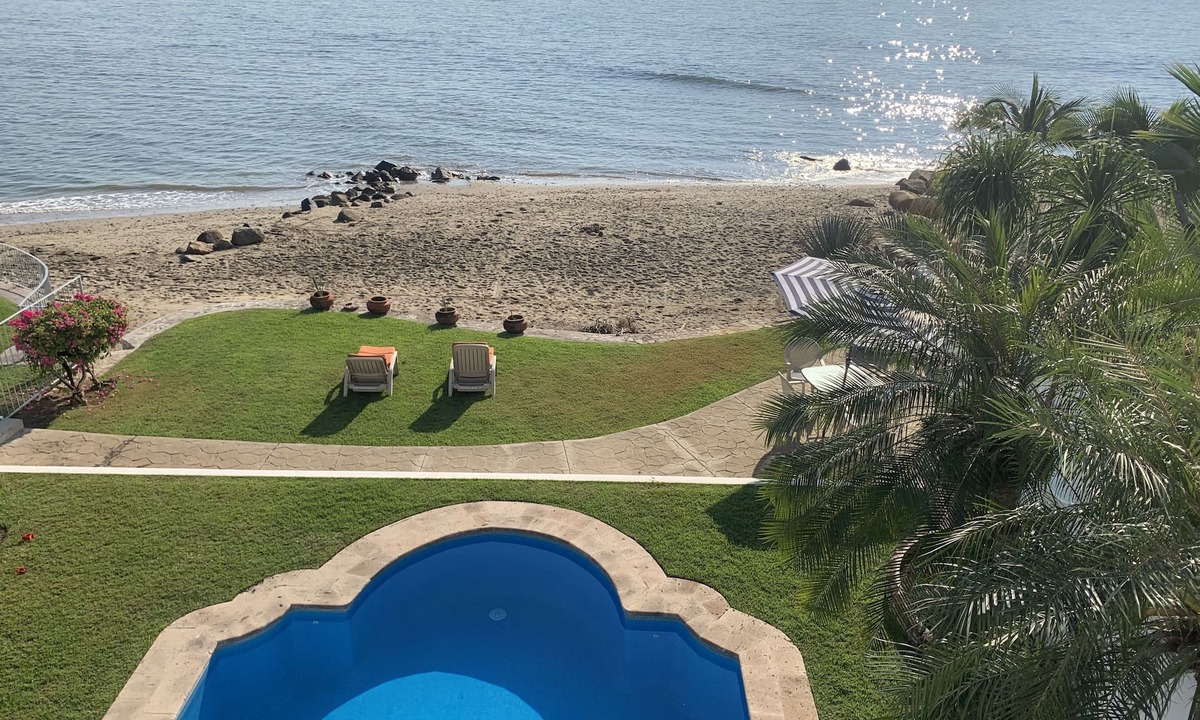 La Cruz de Huanacaxtle House | Private Oceanfront Home