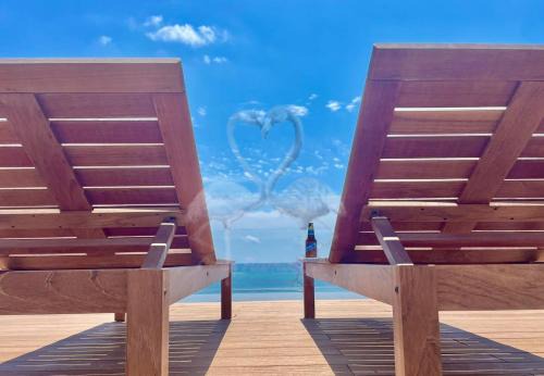Puerto Morelos Apartment | Private Suite, Walk to the Beach, Oceanview Rooftop Pool, WiFi StarLink
