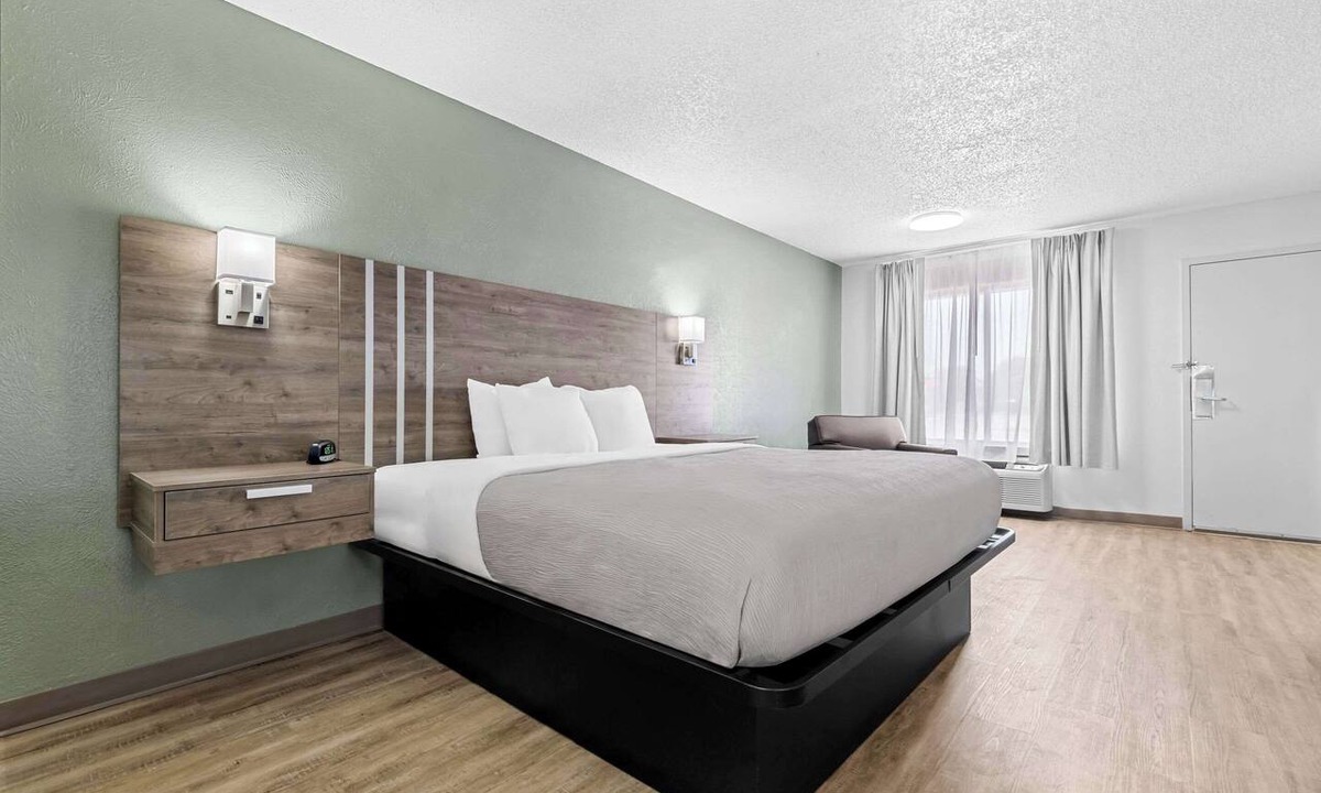 Plainview Hotel | Quality Inn Plainview