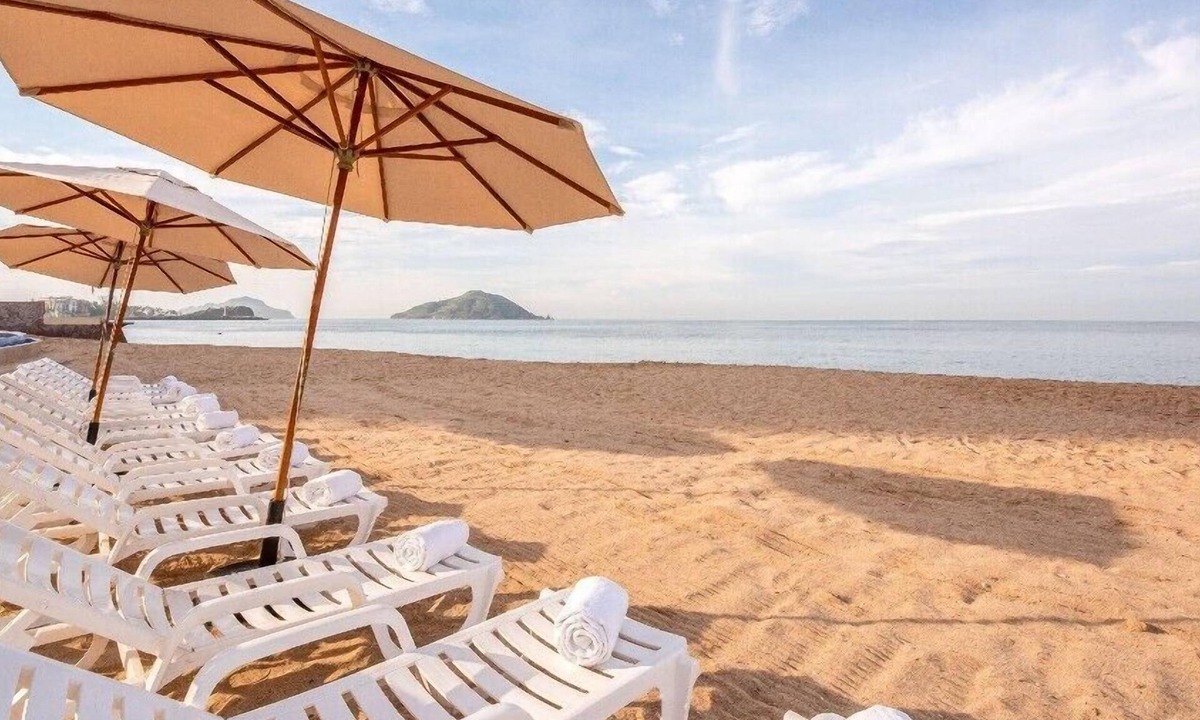 Marina Mazatlan Hotel | Royal Park Original 1BR Condo with Pool and Gym