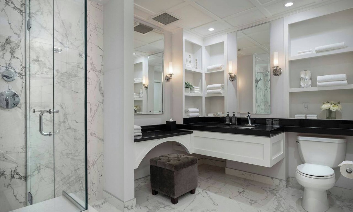 Saskatoon Downtown Hotel | Sheraton Cavalier Saskatoon Hotel