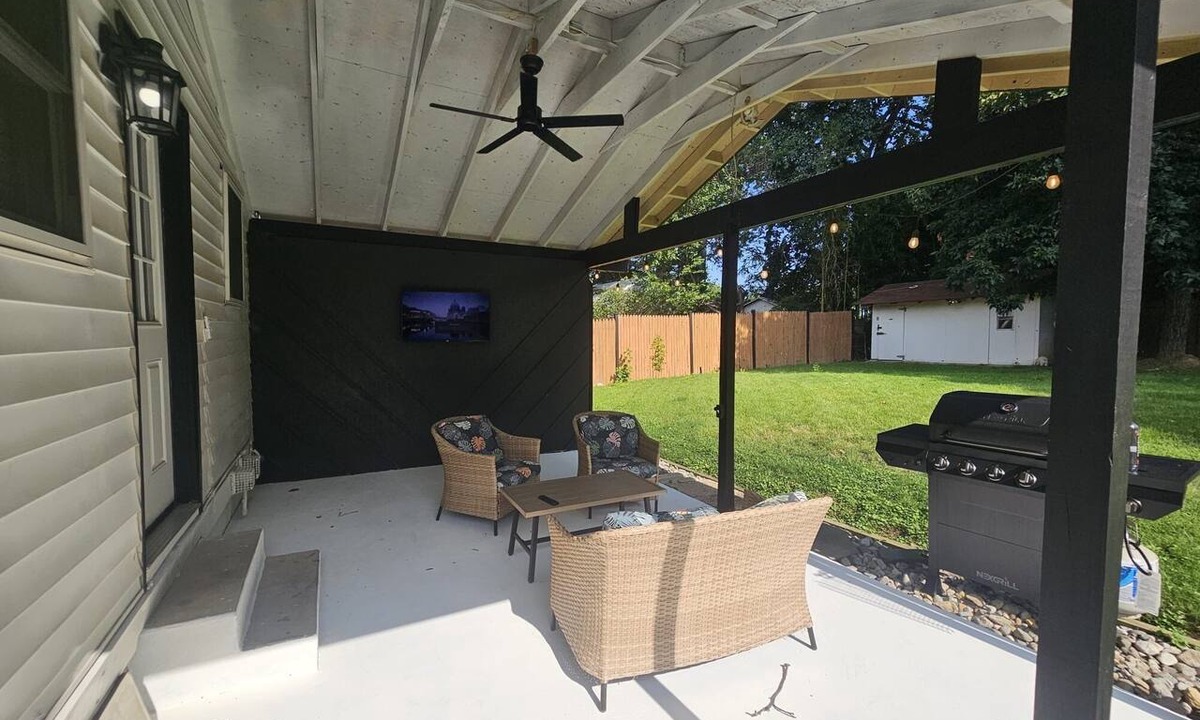 Wheaton-Glenmont House | Short Walk to Metro - Fenced Yard + Covered Patio