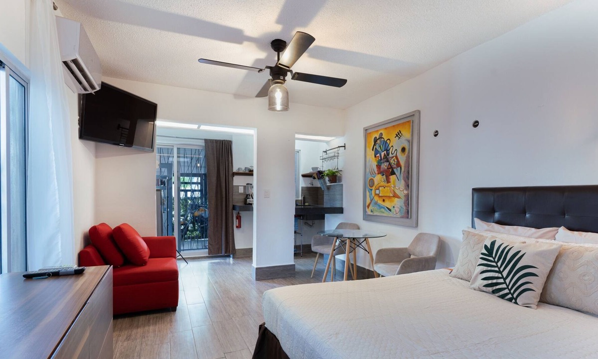 Tohoku Apartment | Simply Comfort Tohoku Studios 10 min Beach