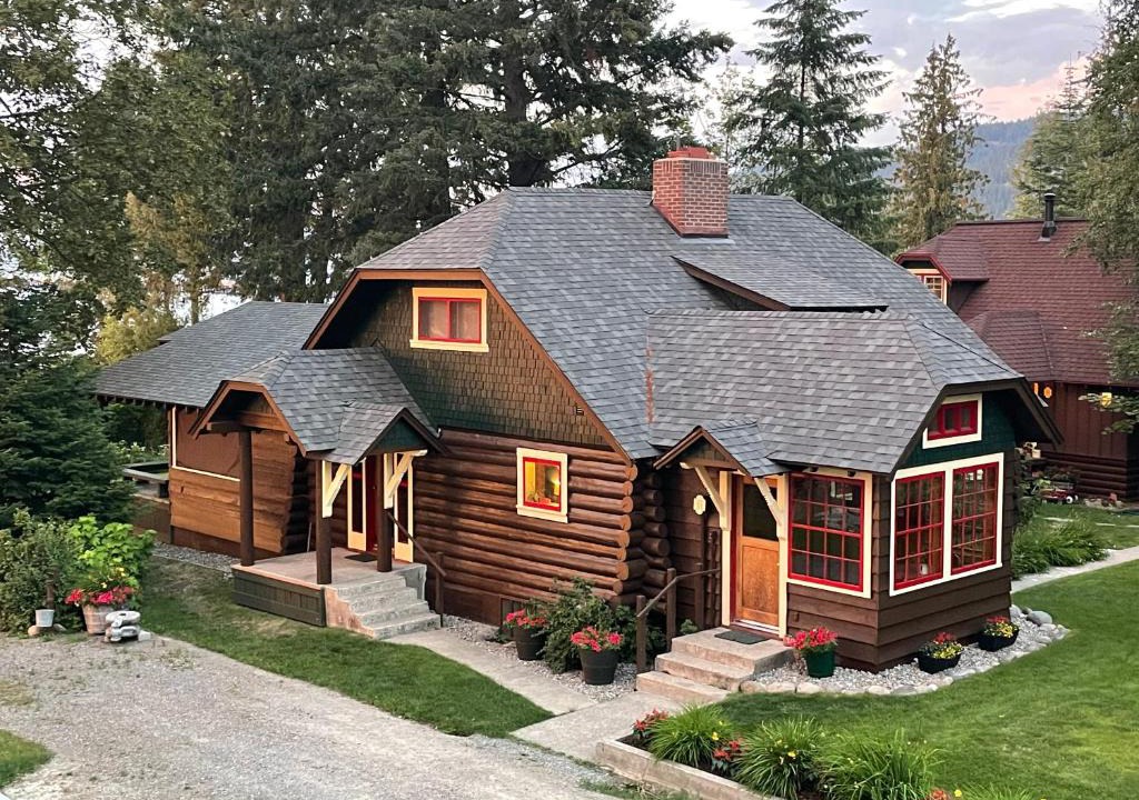 Sandpoint Resort | Sleep's Cabins