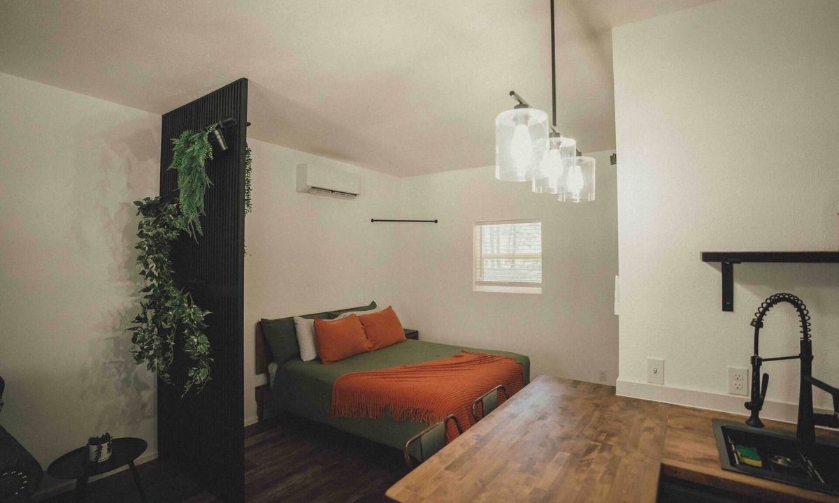 Grants Pass House | Sugar Pine Cabin | Tiny House