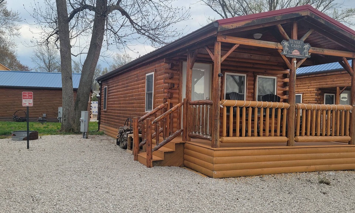 Ashtabula Cabin | Sunset Cabin #7