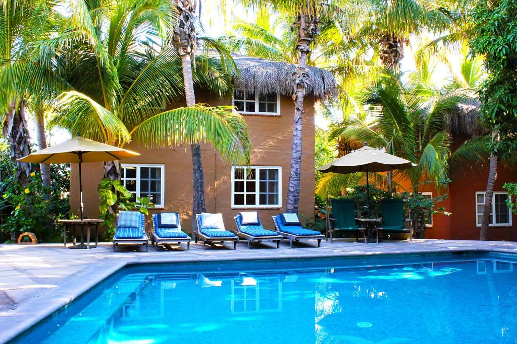 Pedregal Hotel | The Bungalows Hotel