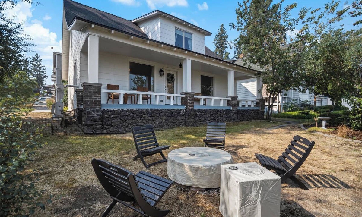 South Perry District House | The Hartson Vintage Charm on the Ben Burr Trail