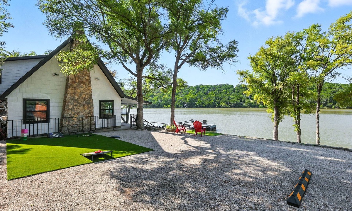 Graford House | The Peaceful Paddle- with dock!
