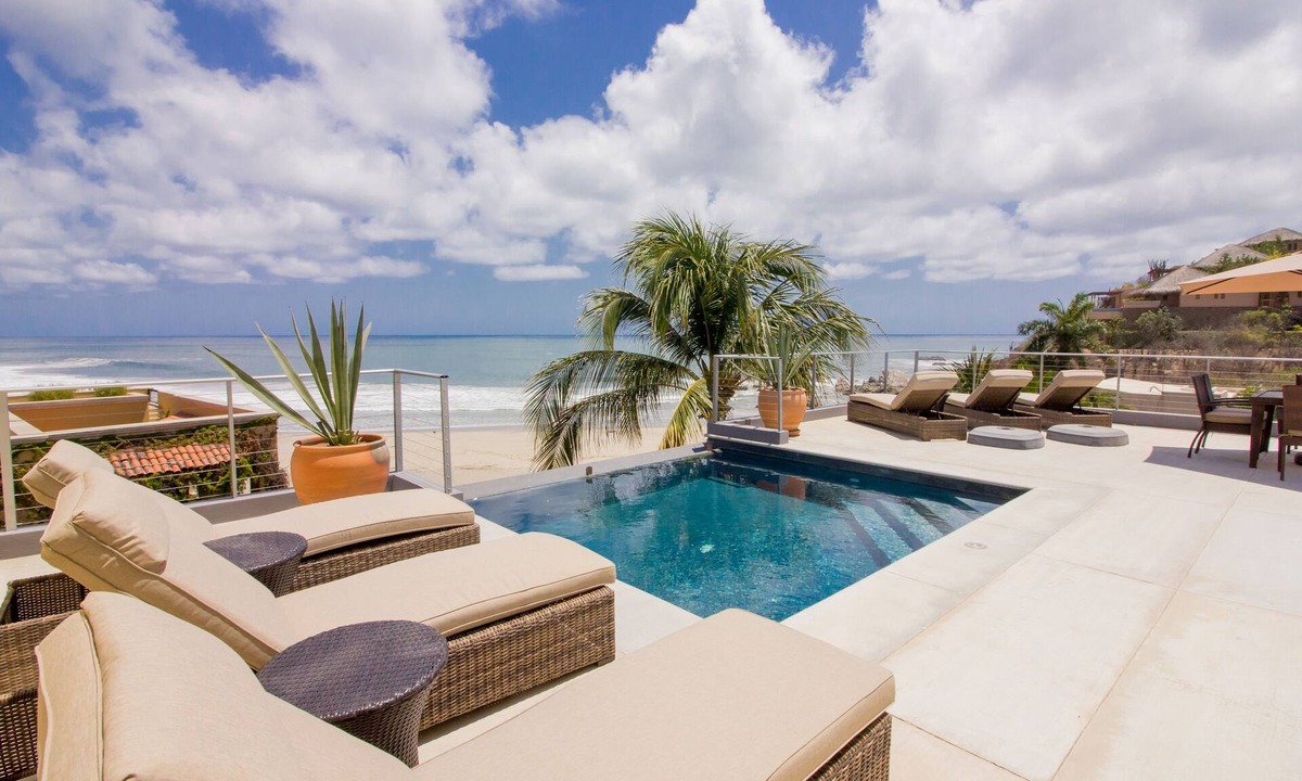 Santa Maria Huatulco House | Welcome #Canadians sleeps 6 ppl #ExPats #Surfing #Bocana #Beach #pool #STARLINK