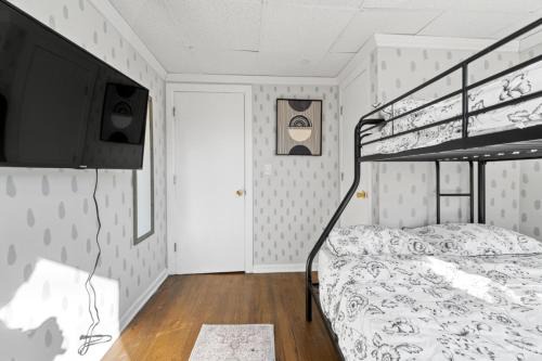Bayonne House | Whimsical three