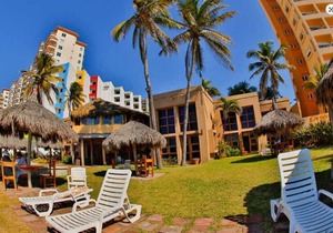 2BR Beach Villa at Villas el Rancho/unit 1 in masatlan