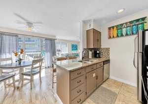 Beach Service Included-Pet-friendly, Walk to Beach! Sandpiper Cove 1025! in Destin