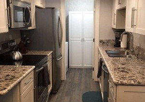 Beautiful Lakefront Condo with Amazing Views! in Phoenix