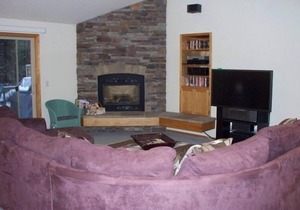 FAMILY FRIENDLY Updated 3 Bdrm, Sleeps 8, 6 beds, A/C, Hottub, SHARC PASSES !!! in Sunriver