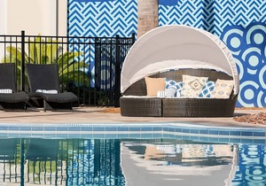 Fantastic Land and Sea Vacation! Outdoor Pool, Short Drive To The Beach! in Key West