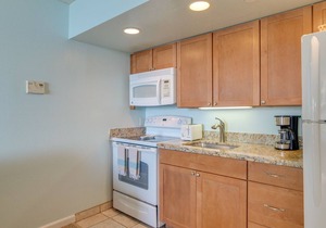 Ocean-View Studio at Royal Kahana 405, Lahaina | Peaceful Island Escape in Lahaina