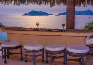 Villa Las Brisas 7 BR, amazing views & staff included in Acapulco