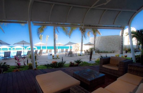 Marina Mazatlan Apartment | 1 BR Royal Park Studio with Elegant Garden Next to the Cerritos Beach