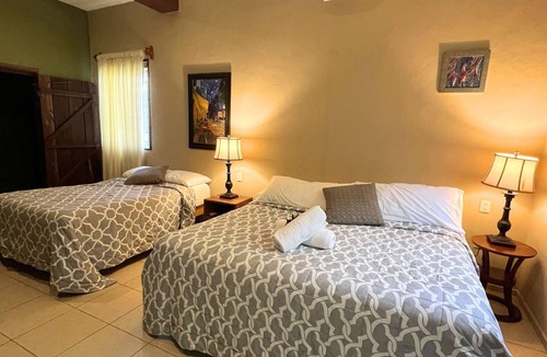 Benito Juarez Hotel | #1 Templo Maya - Deluxe Double Room with Bath