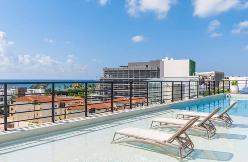 Zazil-ha Condo | 2BR Condo w Rooftop Pool Near Beach
