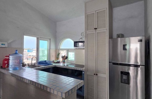Manzanillo Apartment | 3-bedroom apartment in awesome Manzanillo with AC