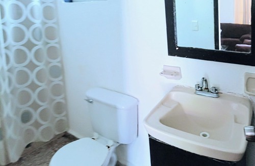 Downtown Cancun House | 3-bedroom house in awesome Cancún with WiFi, AC