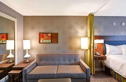 Miramar Hotel | 3 Convenient Studios | Pool, Kitchen, Pet-Friendly | Near Miami & Hard Rock