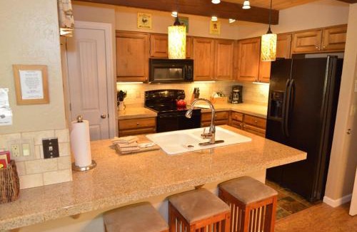Tennis Village Apartment | 46 Tennis Village