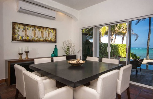 Akumal Villa | 465 m² Villa ∙ 5 bedrooms ∙ 10 guests