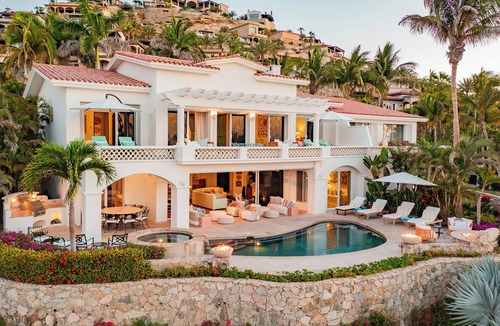 Palmilla Villa | 5-Bd Villas Del Mar, Steps from the Beach — Chef, Butler & Yacht Incl.