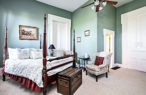 Springfield Bed & Breakfast | 7 Private Rooms, Country Setting Bourbon Trail, patio/firepit. Breakfast inc.