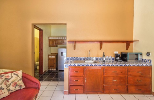 Loreto Villa | 7bdrm boutique hotel with AC, WiFi , heated pool convenient location.