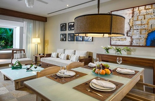 Villa Juarez Apartment | A Luxurious, Blissful 5-Star 1 Bedroom Suite w/a Large Balcony and Ensuite Pool