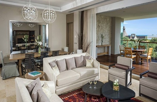 Centro House | A Luxury Paradise with Fantastic Entertainment