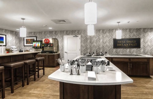 Marquette Apartment | Accessible 2BR Suite w/Kitchen + Free Breakfast