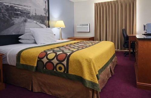 Algona Hotel | ALGONA INN