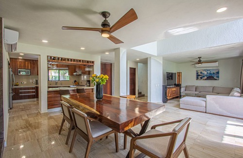 Playacar Fase I House | Amazing Playacar Villa with great access to 5th ave and beach
