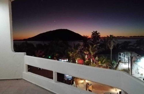 Zona Dorada Apartment | Apartment with balcony and ocean view