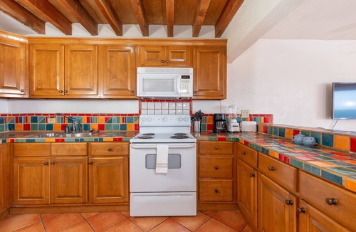 Benito Juarez House | Aventura – Beachfront, Near Malecon