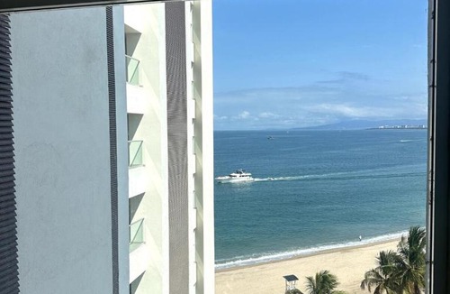 Las Glorias Apartment | Beachfront studio