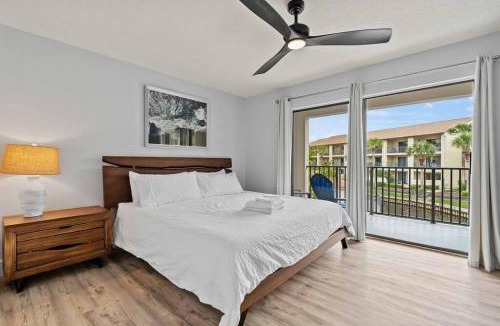 St. Augustine Beach Apartment | Beachfront resort Heated Pool 3King beds 85in TV BBQ