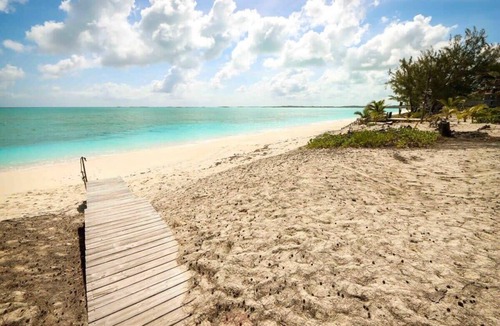 Rokers Point House | Beachfront White Palm Villa - Tar Bay