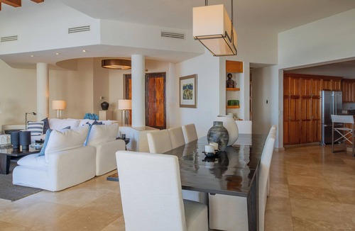 San Jose del Cabo Villa | Beautiful 4-Bd Beachfront Villa — Chef & Butler Included