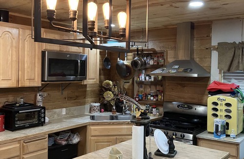 Milton-Freewater Cabin | Beautiful Cabin located in the Blue mountain’s, pet friendly and many extras.