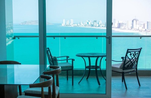Ferrocarrilera Condo | Beautiful Malecon and Beyond 1502 Torre eMe