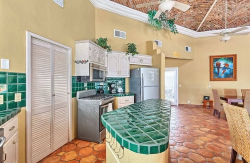 Las Conchas House | Beautiful Oceanview Bungalow Barefoot Bungalow 2
