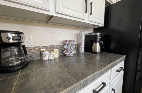 Sparks House | "BEAUTIFUL VIEWS" 5 Bed/3.5 Bath Sparks/Reno Lake Home - sleeps 20