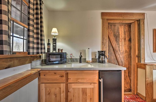 Berkeley Springs Apartment | Berkeley Springs Haven w/Sleepy Creek Access!