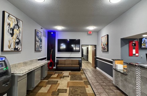 Eagan Hotel | Blue Way Inn Eagan Extended Stay - 1 King Bed Non Smoking
